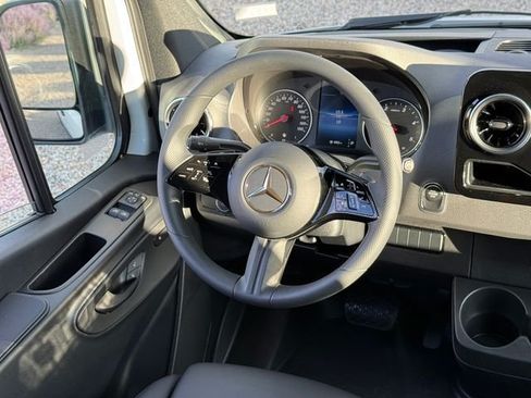 New 2026 Mercedes-Benz Sprinter 2500 image 20
