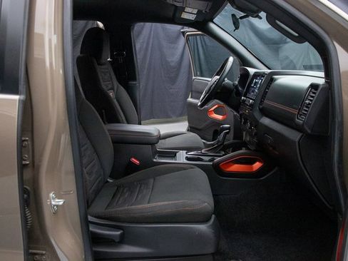 Used 2024 Nissan Frontier PRO-4X w/ Off-Road Protection Package image 17