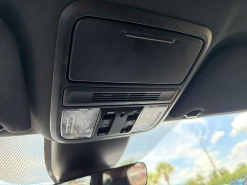 Used 2024 Honda Odyssey Sport image 27