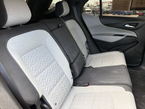 Used 2022 Chevrolet Equinox LS w/ LS Convenience Package FWD image 28