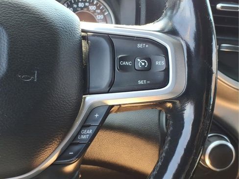 Used 2019 RAM 1500 Big Horn AWD/4WD image 26