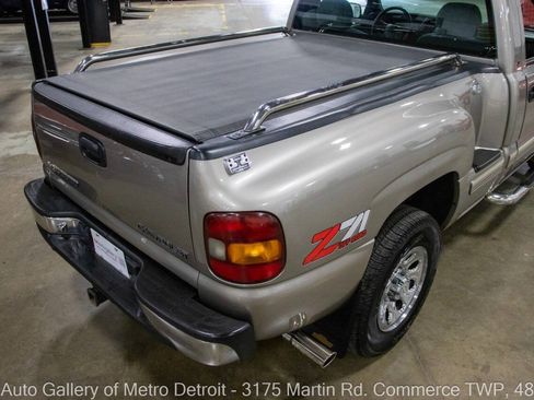 Used 2000 Chevrolet Silverado 1500 LS w/ Off-Road Chassis Pkg AWD/4WD image 15