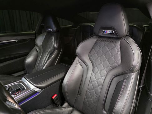 Used 2020 BMW M8 Coupe image 16
