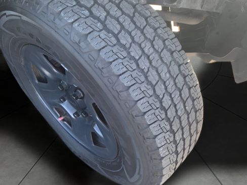 Used 2018 Jeep Wrangler Unlimited Sport image 21