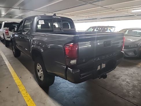 Used 2022 Toyota Tacoma SR image 3