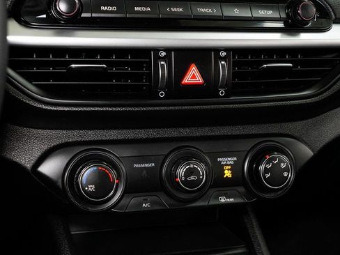 Used 2024 Kia Forte LXS image 16