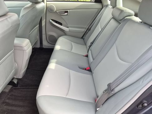 Used 2013 Toyota Prius Four FWD image 19