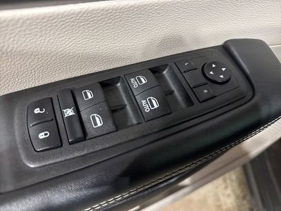 Used 2023 Chrysler Pacifica Touring-L