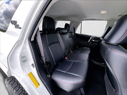 Used 2021 Toyota 4Runner TRD Off-Road Premium w/ Moonroof Package AWD/4WD image 29