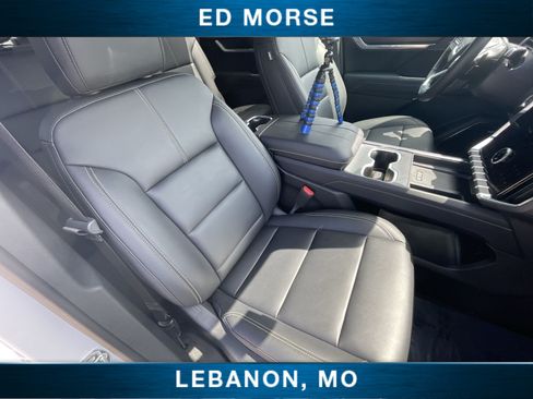Certified 2026 GMC Acadia Elevation w/ Elevation Premium Package FWD image 26
