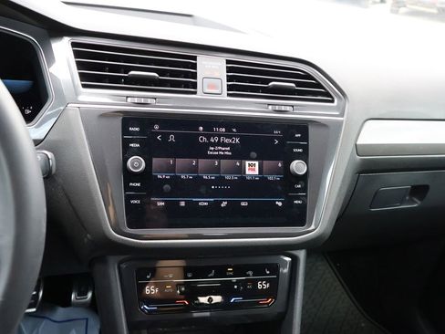 Used 2023 Volkswagen Tiguan SE R-Line FWD image 24