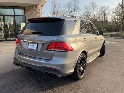Used 2016 Mercedes-Benz GLE 63 AMG 4MATIC image 3
