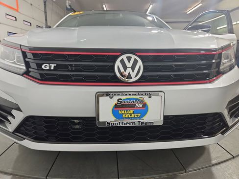 Used 2018 Volkswagen Passat 3.6 image 30