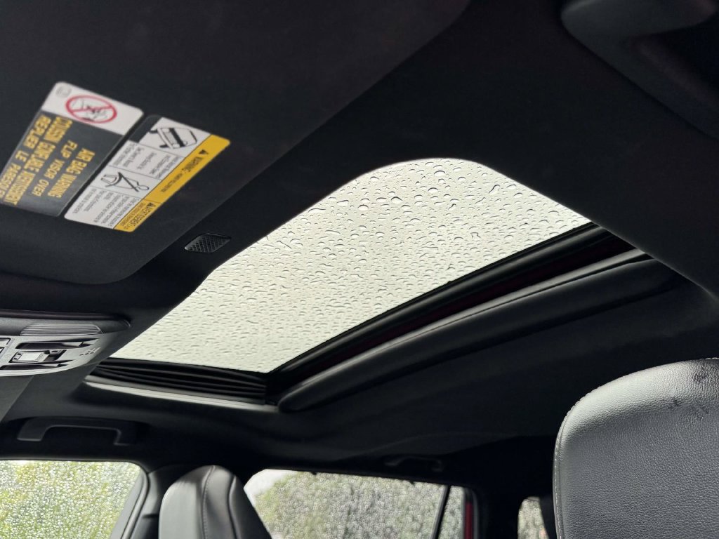 Used 2022 Toyota Highlander XSE FWD image 21