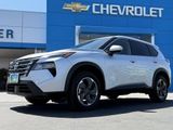 Used 2024 Nissan Rogue SV image 3