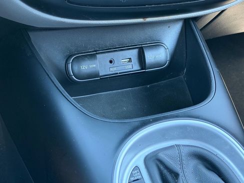 Used 2018 Kia Soul + FWD image 26