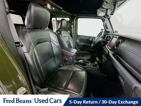Used 2022 Jeep Wrangler Unlimited Sahara w/ Cold Weather Group AWD/4WD image 29