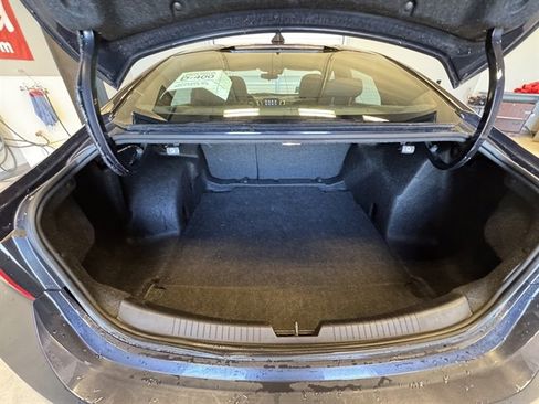 Used 2023 Chevrolet Malibu LT image 13