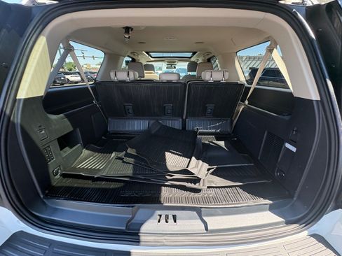 Used 2025 Lincoln Navigator Black Label AWD/4WD image 19