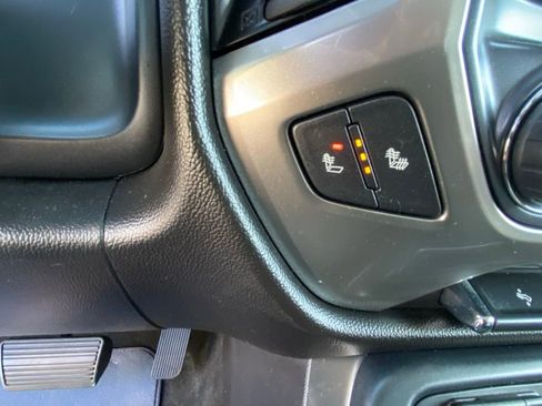 Used 2018 Chevrolet Silverado 1500 LT w/ All Star Edition image 18