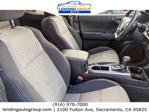 Used 2023 Toyota Tacoma TRD Off-Road RWD image 15