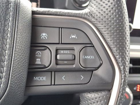 Certified 2024 Toyota Tacoma SR5 AWD/4WD image 23