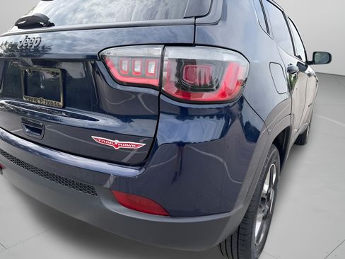 Used 2018 Jeep Compass Trailhawk w/ Leather Interior Group AWD/4WD image 31