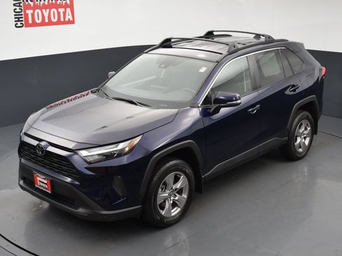 Used 2025 Toyota RAV4 XLE FWD image 23