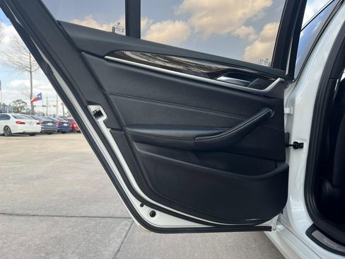 Used 2017 BMW 530i image 25
