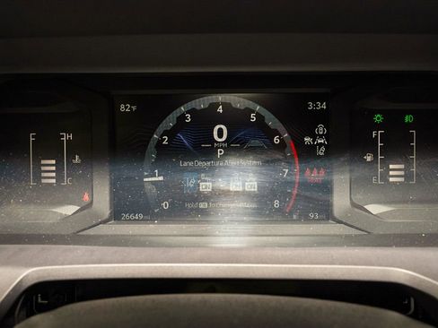 Certified 2024 Toyota Tacoma SR5 image 16