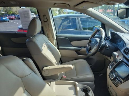 Used 2016 Honda Odyssey Touring Elite image 5