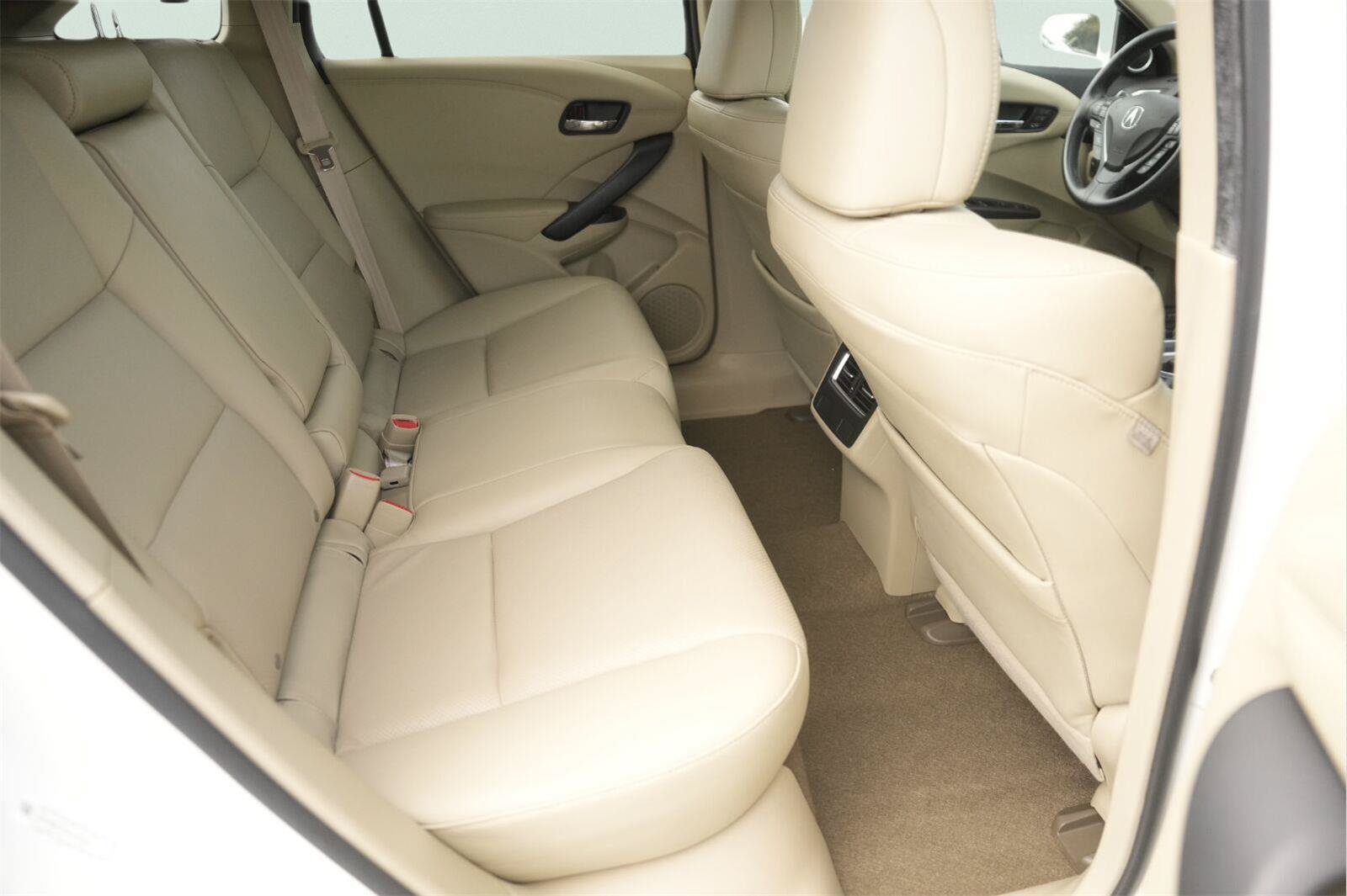 Used 2017 Acura RDX w/ Advance Package FWD image 16