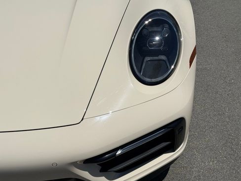 Certified 2024 Porsche 911 Targa 4 image 11