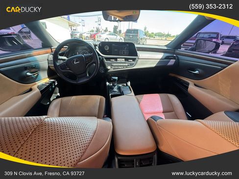 Used 2022 Lexus ES 300h w/ Premium Package FWD image 22