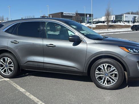 Used 2022 Ford Escape SEL image 3