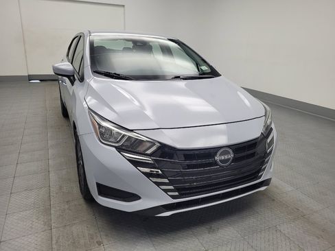 Used 2024 Nissan Versa SV w/ Trunk Package image 14