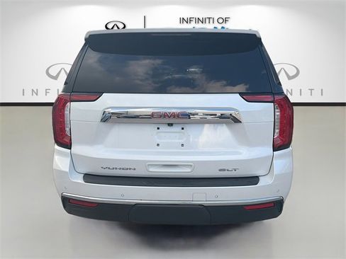 Used 2022 GMC Yukon SLT w/ SLT Luxury Package image 6
