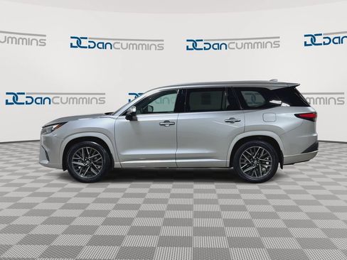 Used 2024 Lexus TX 350 AWD w/ Captains Chair Package image 5