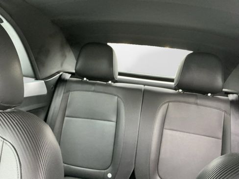 Used 2013 Volkswagen Beetle TDI image 14