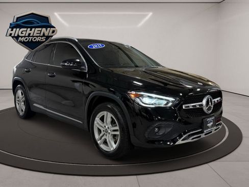Used 2021 Mercedes-Benz GLA 250 4MATIC w/ Premium Package image 8