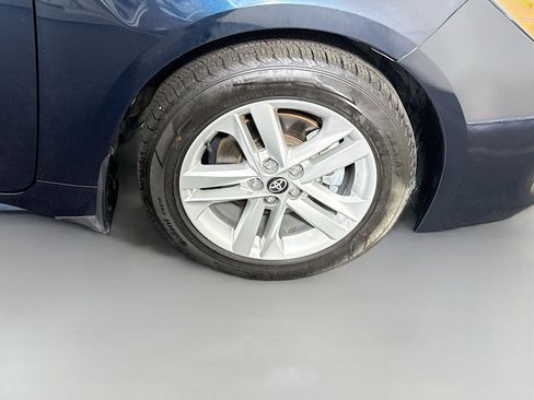 Used 2021 Toyota Corolla SE FWD image 32
