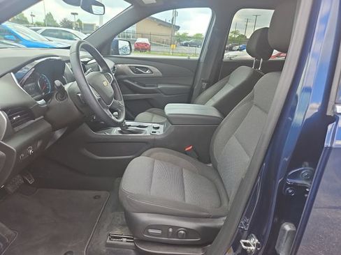 Used 2023 Chevrolet Traverse LT FWD image 10