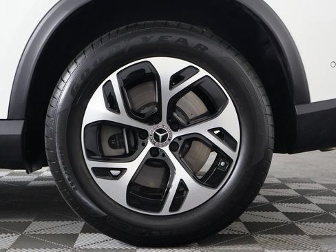 Certified 2025 Mercedes-Benz GLC 350e 4MATIC image 16