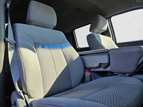 Used 2011 Ford F150 XLT image 18