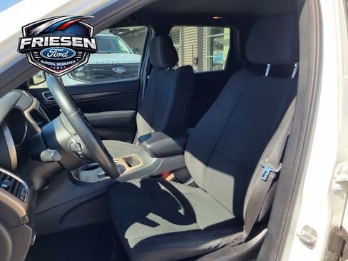 Used 2015 Jeep Grand Cherokee Laredo w/ Quick Order Package 23E image 13