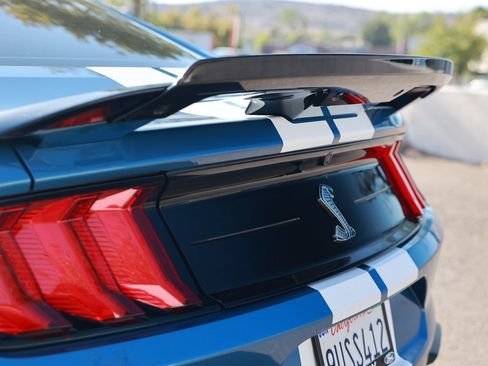 Used 2021 Ford Mustang Shelby GT500 w/ Technology Package RWD image 19