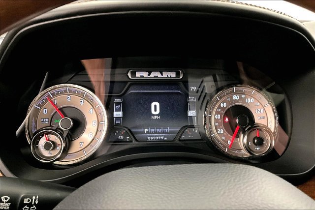 Used 2022 RAM 1500 Limited w/ Off-Road Group AWD/4WD image 28