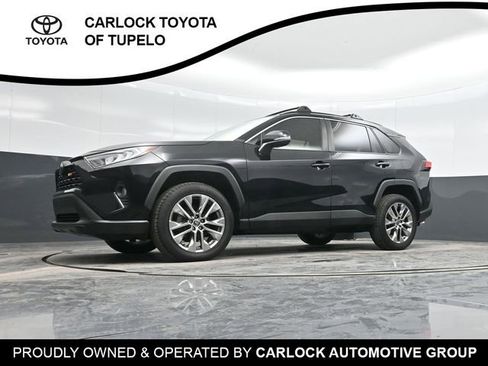 Used 2021 Toyota RAV4 XLE Premium image 44