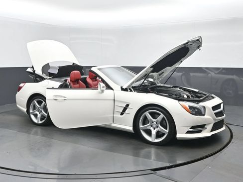 Used 2016 Mercedes-Benz SL 550 image 36