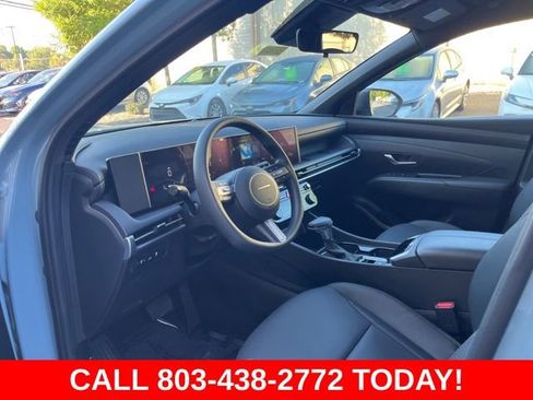 Used 2025 Hyundai Santa Cruz SEL FWD image 6